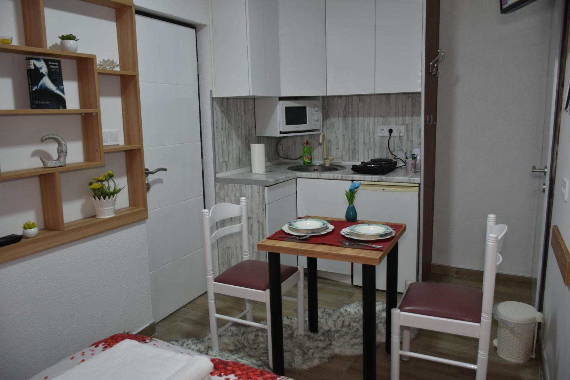 Apartments Mensa Tuzla Exterior foto