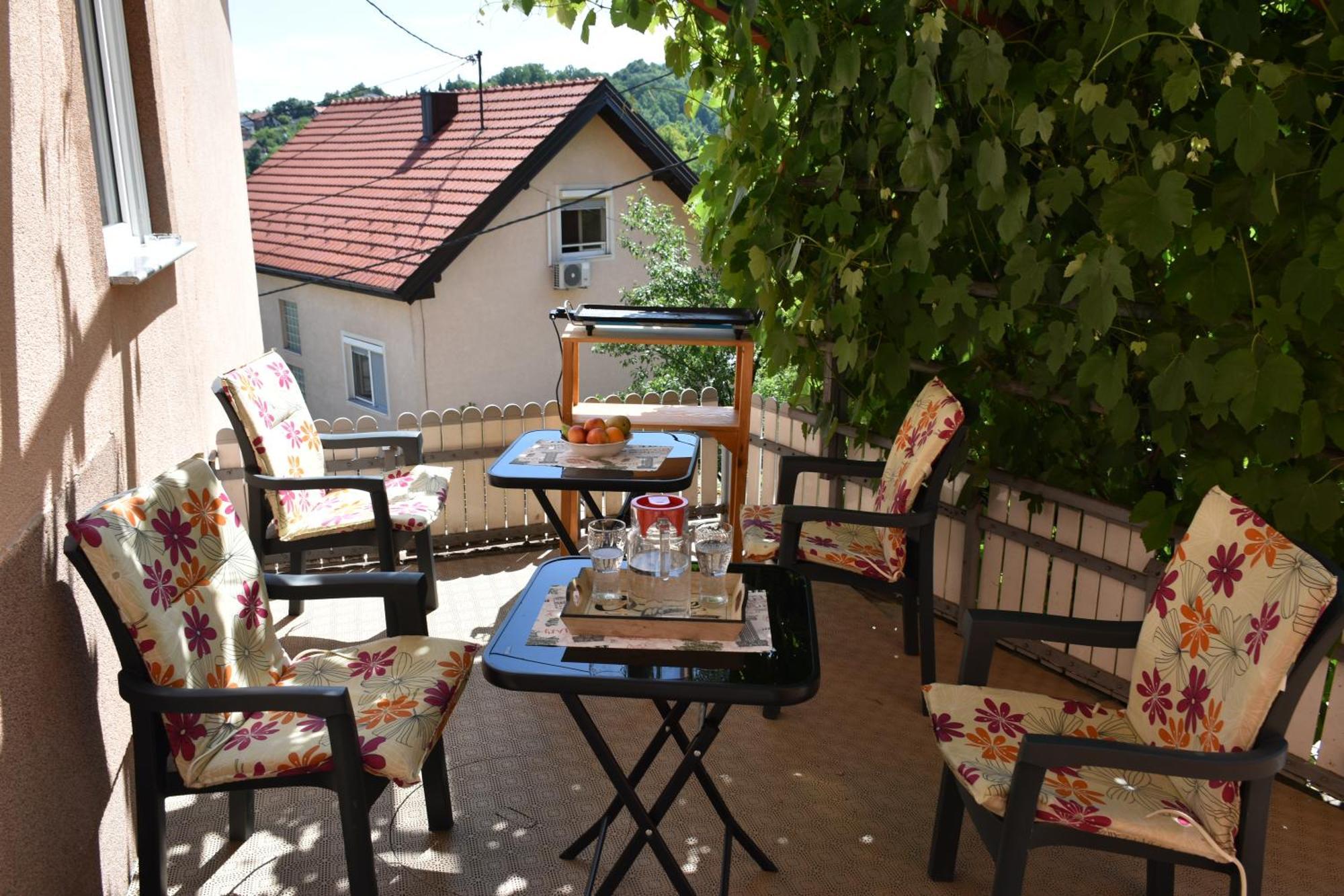 Apartments Mensa Tuzla Exterior foto